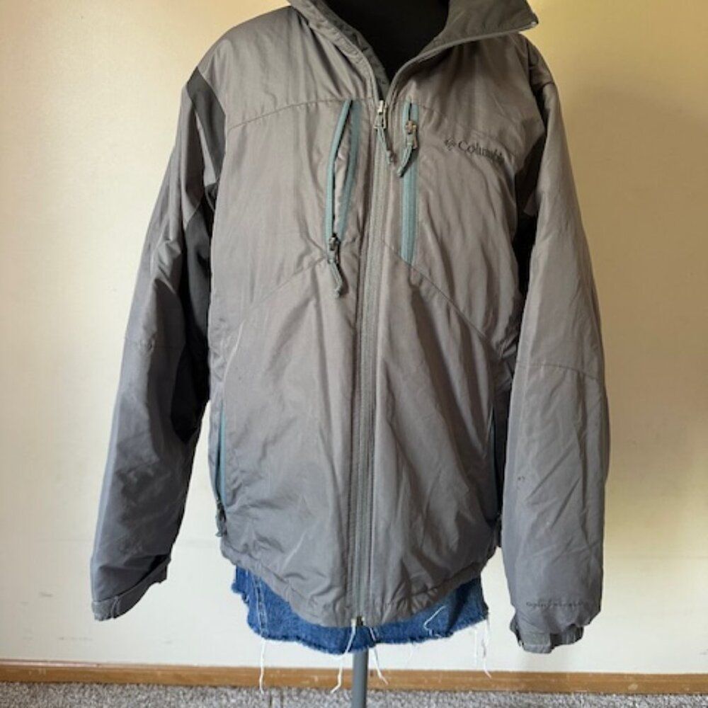 Columbia Men's Gray & Dark Grey Jacket   8583  Size Medium